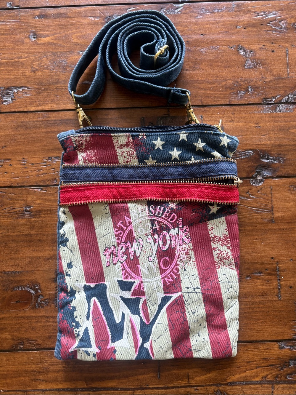 Robin Ruth American Flag Crossbody Bag with 'New York' Graphic